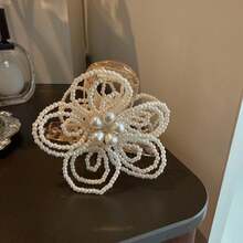 Women's Floral Claw Clip Hair Accessory, Delicate French Sweet Style Back Of Head Flower Shark Hair Clip - Pearl Flower Claw Clip - View 3