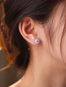 CVNANA 1 Pair Gold/Silver Copper Round CZ Halo Stud Earrings, Minimalist Elegant Unisex Style, Suitable For Daily Wear, Party, Wedding And Valentine's Day Gift - A - View 2
