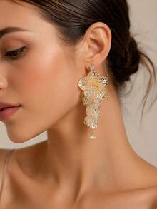 1 Pair Elegant High-End Personalized Gold Hollow Floral Tassel Earrings For Women - Multicolor - View 4