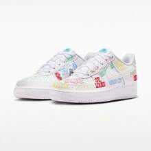 Nike Air Force 1 LV8 3 World Tour 舒適貼合GS低筒板鞋 - 白色 - 查看 5