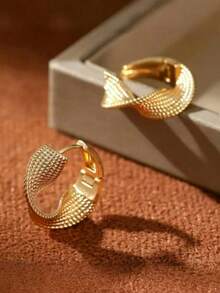 1pc Luxury Elegant Design Creative Geometric Wave Texture Earrings - Yellow - View 5