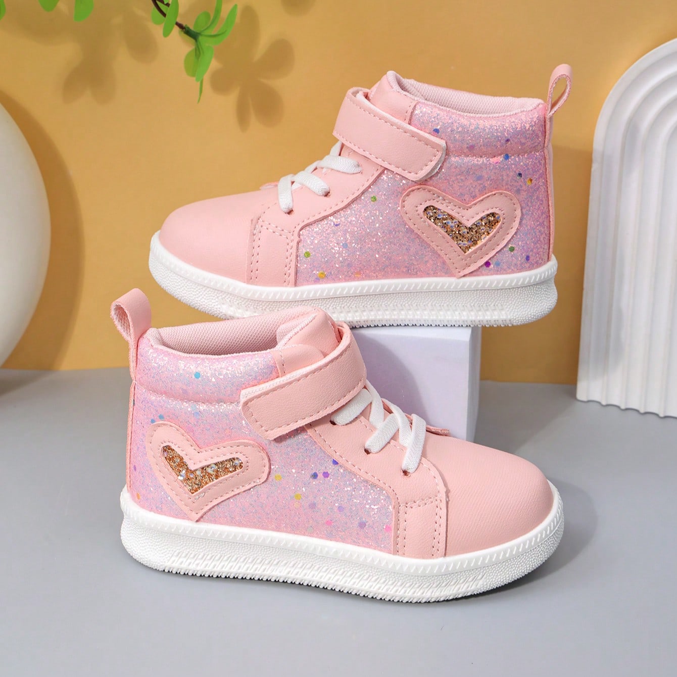 Children's Sports Shoes Autumn New High-Top Sneakers With Hook And Loop Heart Design For Girls, Thick Sole Breathable Casual Shoes For Toddlers, School Students
