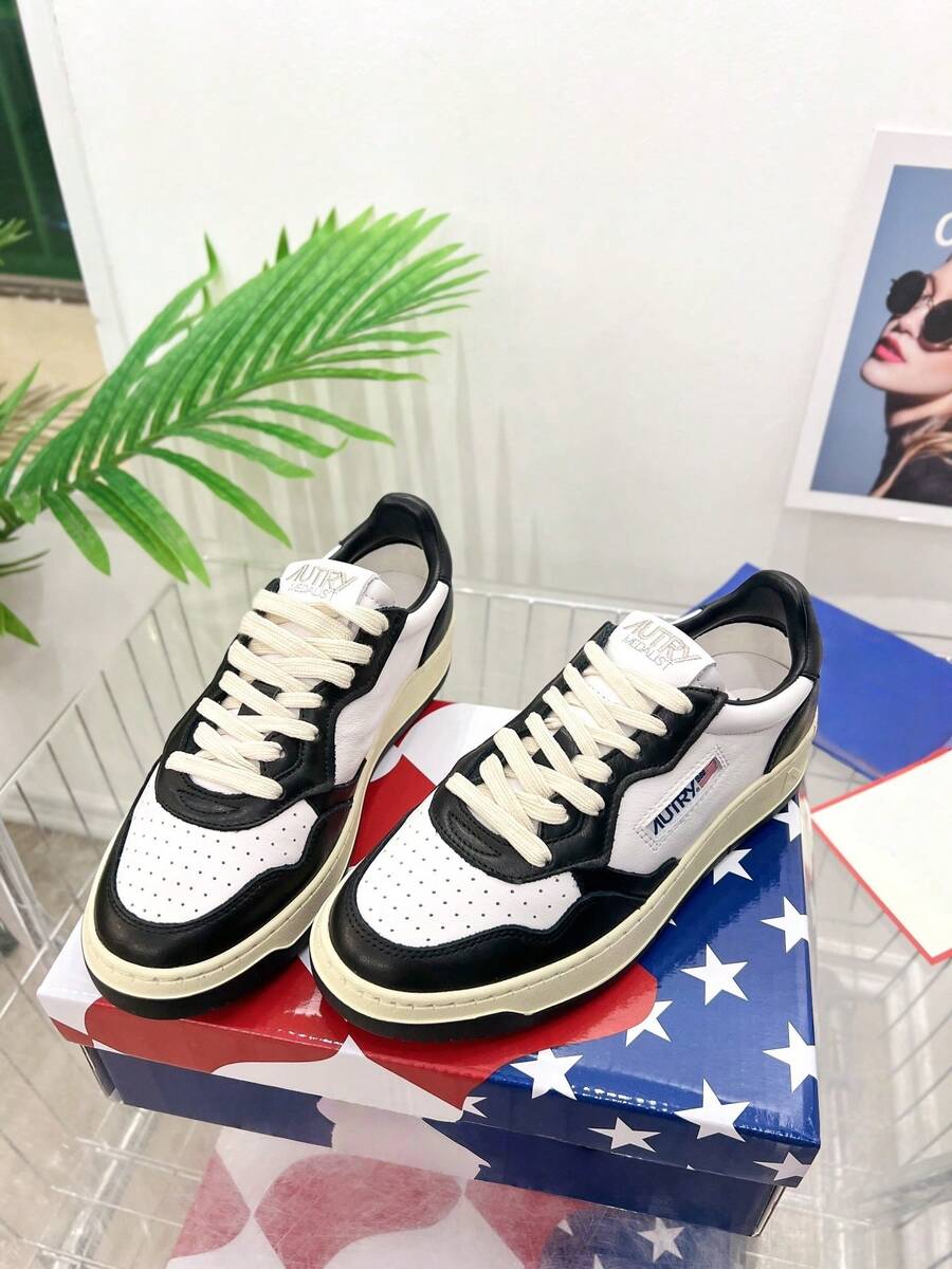 2026 New Outdoor Street Casual Low-Top Skateboard Shoes, Non-Slip Wear-Resistant, Plus Size, Couple Style, With Shoe Box, Suitable For Gifts - Multicolor - View 1