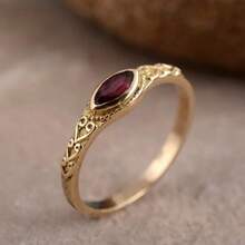 Cincin Wanita Minimalis Vintage Unik dengan Hiasan Batu Zirkonia Kubik, Cocok untuk Pemakaian Sehari-hari, Pernikahan, Liburan, dan Pesta. Hadiah Sempurna untuknya. - Emas - View 2