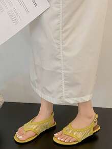 女款法式方頭平底網布透氣涼鞋，2026夏季新款極簡高級魚網夾腳羅馬涼鞋，INS度假風舒適不累腳平底羅馬涼鞋 - 黃色 - 查看 5
