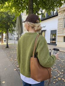 Women's Green Knit Pullover Sweater, Long Sleeve, Regular Length, Medium Stretch, Perfect For Autumn Casual Wear - Green - View 2