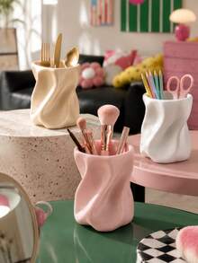1pc Wavy Texture Makeup Brush Holder, Modern Sculptural Vanity Storage Cup, Multi-Purpose Desktop Organizer Container For Makeup Brushes, Pens, Cutlery, Beauty Tools And Small Accessories, Drawer Storage, Vanity Storage, Makeup Brush Holder, Gift - Multicolor - View 2