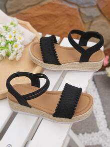 1 Pair Black Wedge Platform Sandals For Teen Girls, Minimalist Beach Vacation Style, Girls' Summer Sandals (Runs Small), Solid Color Straw Woven Kids' Sandals, Suitable For Holiday And Daily Wear - Black - View 2