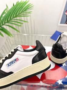 2026 New Outdoor Street Casual Low-Top Skateboard Shoes, Non-Slip Wear-Resistant, Plus Size, Couple Style, With Shoe Box, Suitable For Gifts - Multicolor - View 3