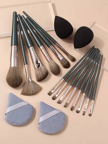 18PCS Professional Makeup Brush Set With Makeup Sponge And Triangle Powder Puff, Includes Powder Brush, Blush Brush, Contour Brush, Foundation Brush, Eyeshadow Brush, Eyebrow Brush, Concealer Brush, Complete Makeup Tool Set, Portable Travel Makeup Kit - Green - View 9