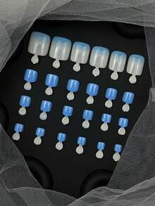 24片短方型穿戴式腳趾甲，簡約日常藍色漸層腳趾甲套組，時尚現代假指甲，適合女性日常、海灘派對與度假美甲用品，附2件美甲配件小工具 - 彩色 - 查看 4