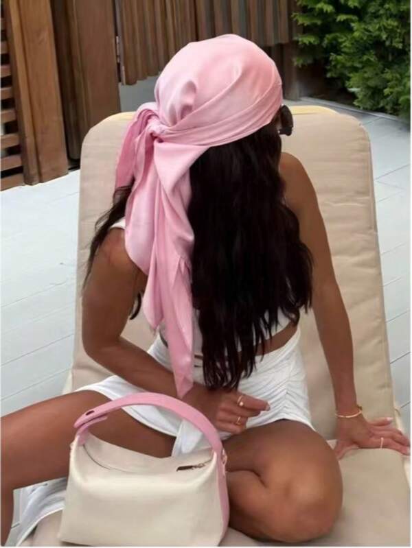 1件女款時尚休閒純色 90*90 2026春季新款方巾頭巾，簡約春夏髮飾，適合度假
