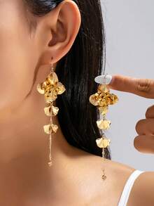 1 Pair Vintage Gold Floral Long Drop Earrings, Multi Layer Petal Tassel Dangle Earrings, Elegant Party Wedding Jewelry For Women - Silver Gold - View 1
