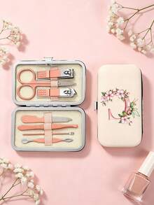 Conjunto de Cortador de Unhas para Viagem, Estampa Fofa de Letra de Fada, Conjunto de Manicure com Cortador de Unhas, Ferramentas de Manicure Portáteis, Ferramentas de Manicure em Aço Inoxidável, Conjunto de Cortador de Unhas Ultra-Afiado Anti-Respingos, Caixa de Cortador de Unhas de Design Clássico, Adequado para Viagem, Passeios, Volta às Aulas e Uso Doméstico, Item Essencial de Manicure, Presente de Aniversário Único, Presente de Festa, Presente de Viagem, Presente para Professor - Multicolorido - Visão 4