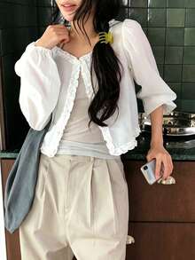 Blus Putih Pendek Longgar Berkerah Bulat Kancing Tunggal Gaya Korea Musim Semi/Panas untuk Perlindungan dari Sinar Matahari - Putih - View 2