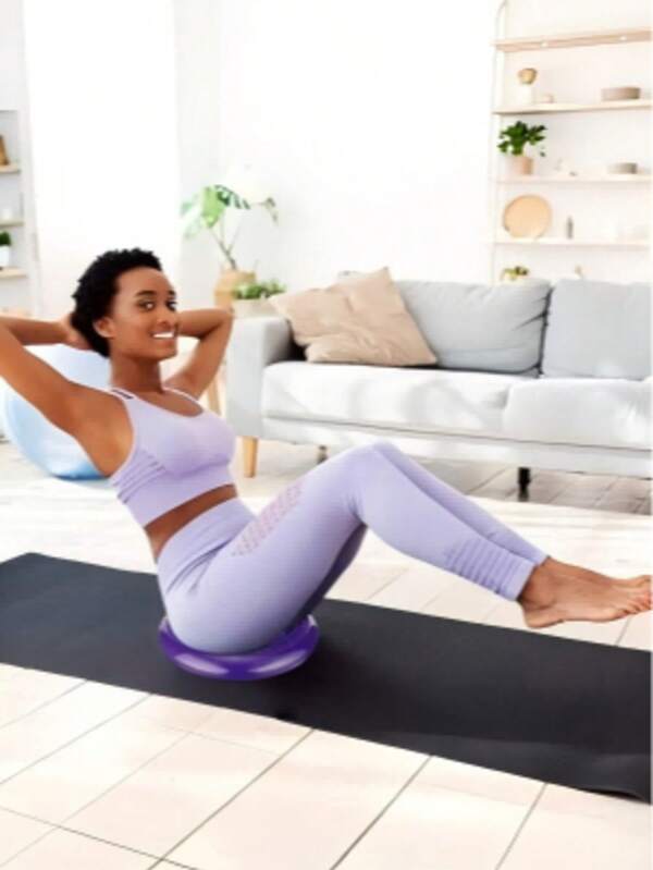 Balance-Pad in mehreren Farben erhältlich, mit erhöhten Massage-Noppen, rutschfest und flexibel. Hilft beim Training der Rumpfstabilität, lindert Fußermüdung und eignet sich für Büro, Fitnesstraining und Rehabilitationstherapie.