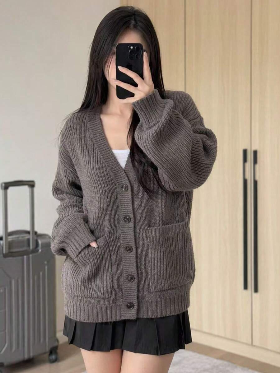Jaket Sweater Wanita Model Korea Warna Polos Leher V Longgar Ramping Panjang Sedang dengan Saku untuk Musim Gugur/Dingin - Grey - View 1