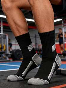 10 Pares de Meias Esportivas Masculinas Pretas, Brancas e Cinzas de Cano Médio, Meias Atléticas Acolchoadas Antiderrapantes, Meias de Cano Médio Listradas, Adequadas para Basquete, Corrida, Academia, Uso Diário - Multicolorido - Visão 2