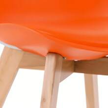 Sedia da casa realizzata in materiale PP, con gambe in legno di faggio e metallo, di colore arancione, adatta per un design d'interni moderno. - Arancione - Visualizzare 3