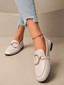 Sapatos Planos Slip-On Confortáveis e Casuais Versáteis para Mulheres, Cor Sólida, Novos para Primavera/Outono, para Uso Externo e Escritório, Sola Macia, Preto e Bege - Bege - Visão 3