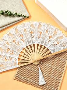 1 pieza Abanico de mano plegable de encaje vintage, marco bordado con flores, abanico enrollado hecho a mano, elegante decoración con borlas, abanico plegable de mano vintage francés para mujer, abanico de encaje estilo corte, accesorio de fotografía de baile clásico, abanico de decoración para boda y fiesta, decoración del hogar, abanico plegable de decoración de escritorio, regalo para mujer adulta, regalo de vacaciones, regalo del Día de San Valentín, regalo de cumpleaños, regalo de fiesta, recuerdo, accesorio de fotografía, accesorio de actuación - 1PC - Ver 4