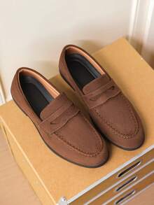 GAISIMA Sepatu Loafer Pria Bahan Suede Warna Polos, Sepatu Slip-On Datar Minimalis, Sepatu Kasual untuk Aktivitas Luar Ruangan di Musim Semi dan Gugur - Coklat - View 5