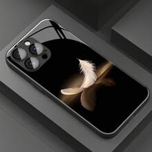 Handyhülle: Luxuriöse, realistische weiße Feder mit goldenem Reflexionsmuster, Handyhülle mit Linsenschutz für iPhone 16/16Pro/16ProMax/16Plus/15/15Plus/15Pro/15ProMax, 14/14Plus/14Pro/14ProMax, 13/13Pro/13ProMax - Schwarz - Übersicht 7