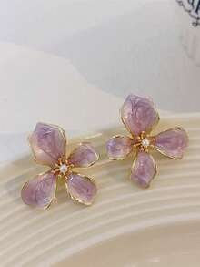 1 Pair Of Fashionable, Personalized, Exquisite And Sweet Earrings Suitable For Women's Daily Commuting ﻿ - Purple - View 3