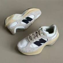 New Balance New-Balance Wrpd Runner 中性低筒城市通勤跑步運動鞋,舒適耐磨皮革與織物鞋面,搭載 Fuelcell 緩震中底科技,灰白色 - 彩色 - 查看 3