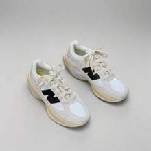 New Balance New-Balance Wrpd Runner 中性低筒城市通勤跑步運動鞋,舒適耐磨皮革與織物鞋面,搭載 Fuelcell 緩震中底科技,灰白色 - 彩色 - 查看 2