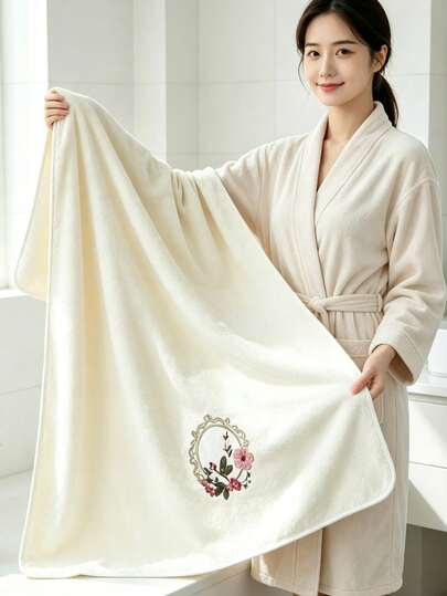 1pc White Thin Polyester Fiber Bath Towel/Kitchen Hand Towel, Embroidered Floral Pattern, Quick-Drying, Suitable For Adults Year-Round, Ideal For Bathroom, Hotel Travel, Holiday Gifts, School, Home, Beach