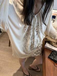 Atasan Wanita Musim Semi Desain Longgar Siluet Berlipat Lengan Panjang Pelindung Matahari, Kaos Leher Bulat Baru dengan Tali Serut untuk Liburan - Aprikot - View 3