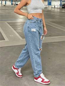Women's Vintage Versatile Street Style Distressed Denim Jeans - Light Wash - View 4