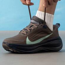 Nike Vomero Plus Comfortable, Soft, Breathable, And Resilient Brown Running Shoes For Men - Brown - View 2