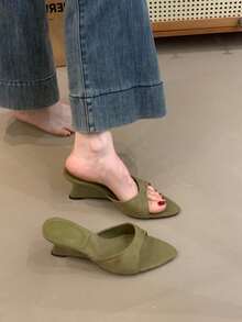 Sandal Selop Hak Wedges Ujung Lancip Bergaya Vintage untuk Wanita, Desain Niche Fashion Baru Musim Panas 2026, Sandal Selop Hak Tinggi Elegan untuk Pesta - Hijau - View 3