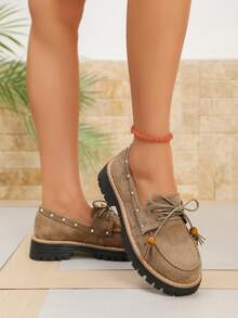 Women's New Khaki Matte Wooden Bead Tassel Lace-Up Loafers With Side Rivets, Contrast Stitching, Thick Sole, Round Toe, Preppy Style, Versatile Commuter Shoes - Khaki - View 4