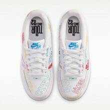 Nike Air Force 1 LV8 3 World Tour 舒適貼合GS低筒板鞋 - 白色 - 查看 6