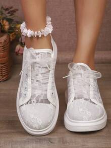 2026 New Spring/Summer Floral Lace Hollow Women's Casual Sneakers,Lightweight Breathable Sporty Soft Sole Running Skate Shoes, RunsSmallOrderonesizeup - 品質白 - 查看 4