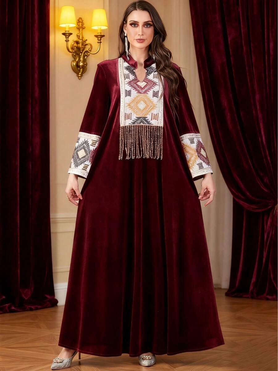 Elegant Velvet Islamic Kaftan Abaya Long Robe With Tassel Embroidery, Autumn/Winter Long Sleeve Modest Arabic Style Dress, Suitable For Weddings, Evening Parties, Ramadan