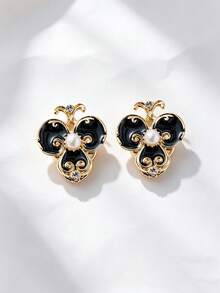 2pcs Fashion Red Heart And Black Club Shaped Cufflinks Decorative Buttons For Women, Suitable For Daily And Holiday Wear, Exquisite Gifts For Friends - Multicolor - View 10