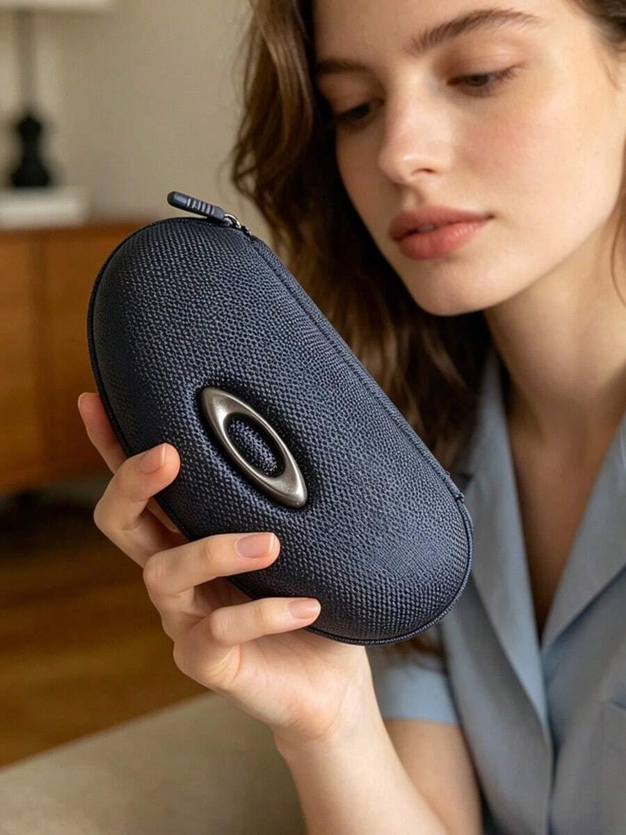 1pc Oakley Nylon Hard Shell Fashion Eyeglass Case, Shockproof Zippered Eyewear Storage Box, Designer Fashion Accessory Gift OAKLEY-GIFT-1 - Black - View 1