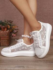 2026 New Spring/Summer Floral Lace Hollow Women's Casual Sneakers,Lightweight Breathable Sporty Soft Sole Running Skate Shoes, RunsSmallOrderonesizeup - 品質白 - 查看 2