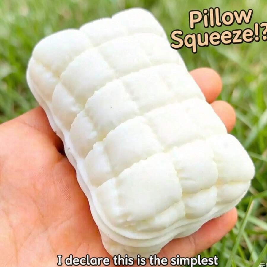 Bantal Nanas Mini Motif Kotak Slow Rebound Mochi Squishy, Mainan Remas Fidget TPR Tekstur Lembut Anti-Stres, Mainan Dekompresi Tangan Estetik Kawaii, Ornamen Meja Lucu Hadiah untuk Remaja & Kolektor Dewasa - MultiWarna - View 1