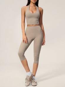 TimeOff Setelan Olahraga Wanita Satu Set Warna Polos, Atasan Tank Top Halter V-Neck Pendek & Celana Pendek Pinggang Tinggi Panjang Sedang - Khaki - View 8