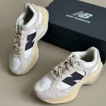 New Balance New-Balance Wrpd Runner 中性低筒城市通勤跑步運動鞋,舒適耐磨皮革與織物鞋面,搭載 Fuelcell 緩震中底科技,灰白色 - 彩色 - 查看 4