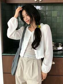 Blus Putih Pendek Longgar Berkerah Bulat Kancing Tunggal Gaya Korea Musim Semi/Panas untuk Perlindungan dari Sinar Matahari - Putih - View 4