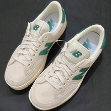 Zapatillas New Balance Pro Court de Caña Baja en Tela Beige, Zapatos Casuales de Lona Versátiles Unisex, Adecuados para Uso Diario en la Calle - Multicolor - Ver 2