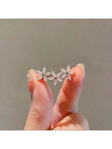 1pc High-End Floral Women's Brooch Pin, Niche Anti-Exposure Clothing Fastener Decorative Accessory - Gold - View 6