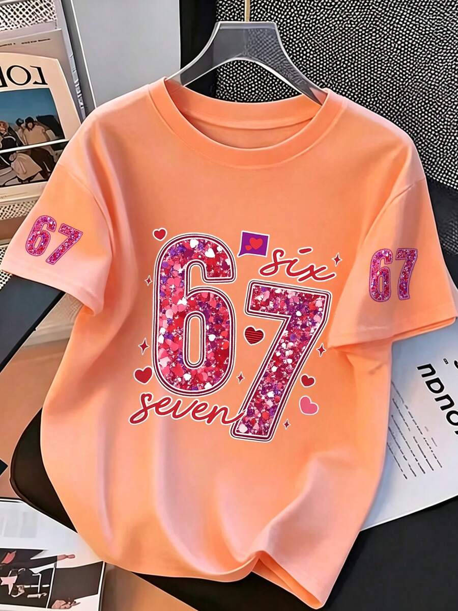 青少年女孩 Coquette 風格橘色 T 恤,亮面「67」數字與愛心印花休閒短袖上衣,可愛 Y2K 夏季街頭風上衣 - 橘色 - 查看 1