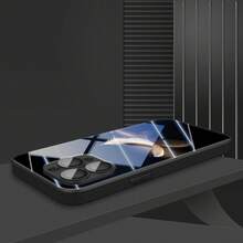 Handyhülle: Luxuriöse, realistische weiße Feder mit goldenem Reflexionsmuster, Handyhülle mit Linsenschutz für iPhone 16/16Pro/16ProMax/16Plus/15/15Plus/15Pro/15ProMax, 14/14Plus/14Pro/14ProMax, 13/13Pro/13ProMax - Schwarz - Übersicht 3